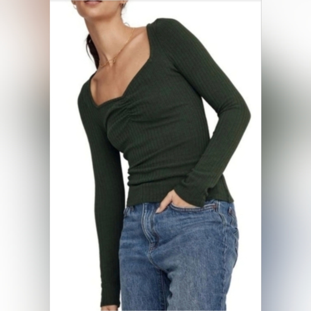 Madewell Ribbed Knit Top with Long Sleeves And A Square Neckline
